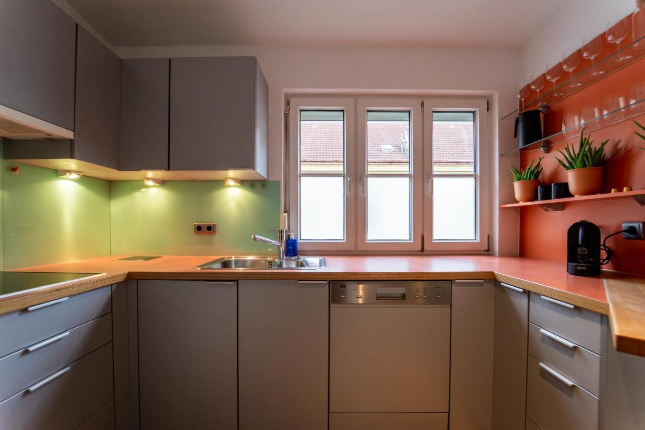 Rooftop Near Mariahilfstrasse - Free Garage * Vienna